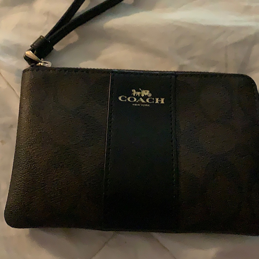 wristlet with cc pockets on inside.
